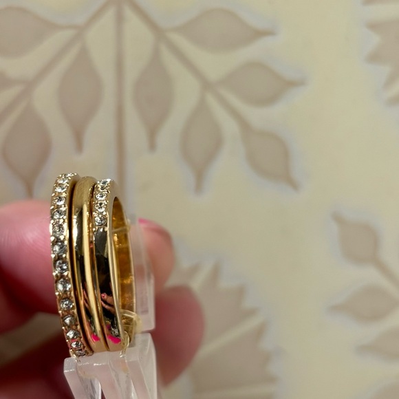 3 Gold  Diamond Rings. Medium - Picture 7 of 8